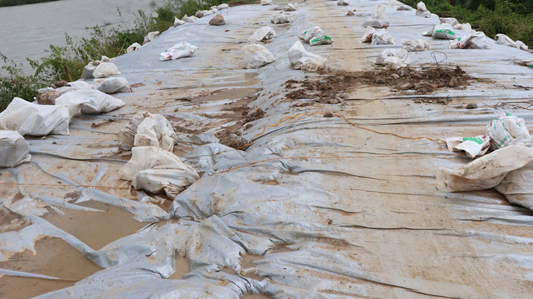 Một đoạn đê đã được gia cố xong tại huyện Tiên Du.