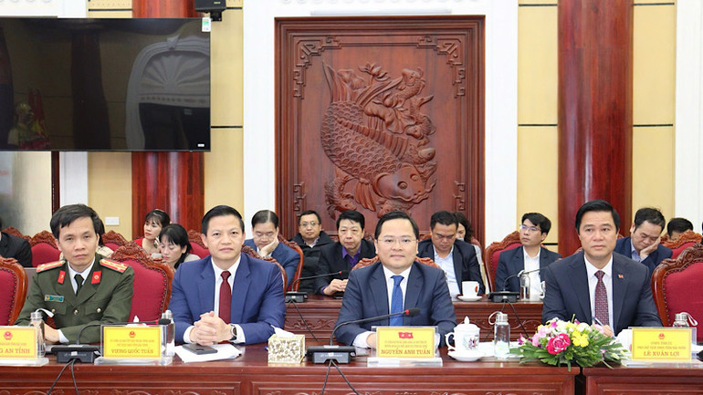 Lãnh đạo tỉnh Bắc Ninh tại lễ ký kết.