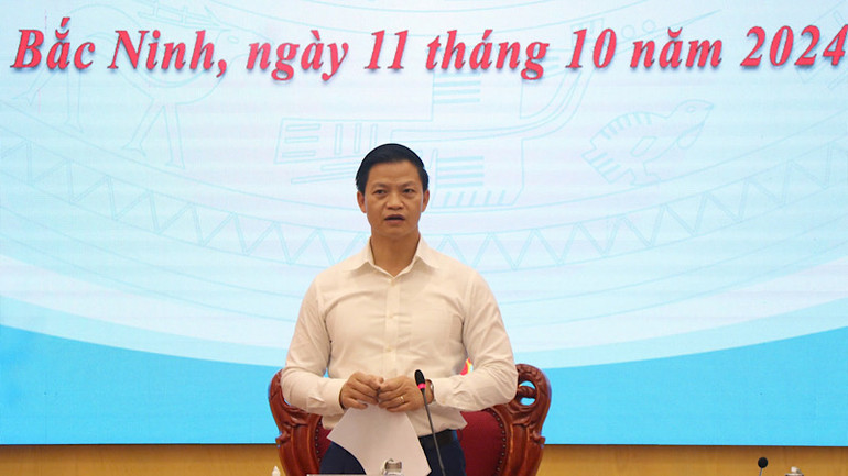 Chủ tịch Ủy ban nhân dân tỉnh Bắc NInh Vương Quốc Tuấn yêu cầu khẩn trương hỗ trợ người dân bị thiệt hại sau bão số 3.