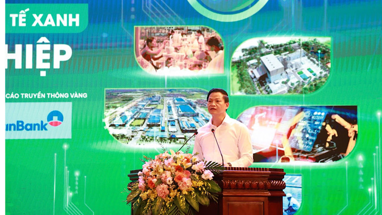 Phó Chủ tịch thường trực Ủy ban nhân dân tỉnh Bắc Ninh Vương Quốc Tuấn phát biểu tại Diễn đàn.