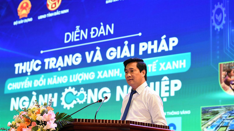 Thứ trưởng Xây dựng Nguyễn Tường Văn phát biểu tại Diễn đàn.