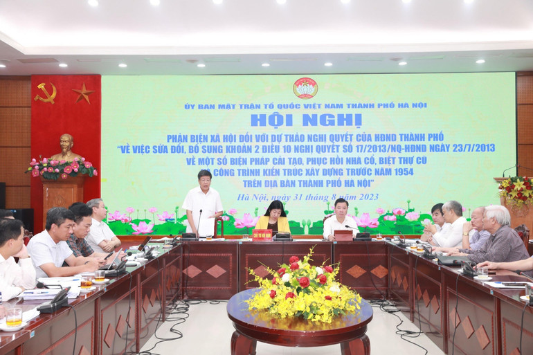 Phó Chủ tịch UBND Thành phố Dương Đức Tuấn cảm ơn và tiếp thu các ý kiến đóng góp.