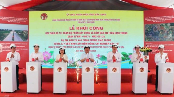 Khởi công dự án đầu tư xây dựng đường giao thông từ Đường tỉnh 277 đến Khu lưu niệm đồng chí Nguyễn Văn Cừ, thành phố Từ Sơn.