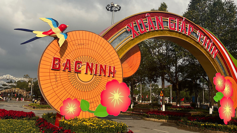 Đại cảnh chào Xuân.