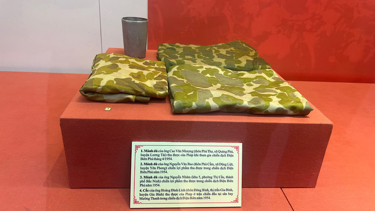 Các hiện vật từ chiến trường Điện Biên được bảo tàng tỉnh sưu tầm từ những người tham gia chiến dịch đang sinh sống trên địa bàn.