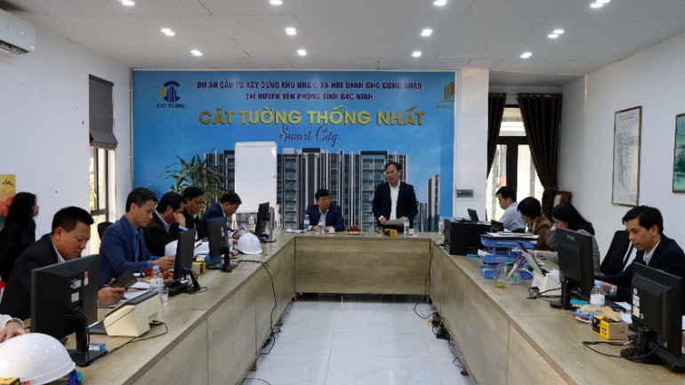 Quang cảnh buổi làm việc.