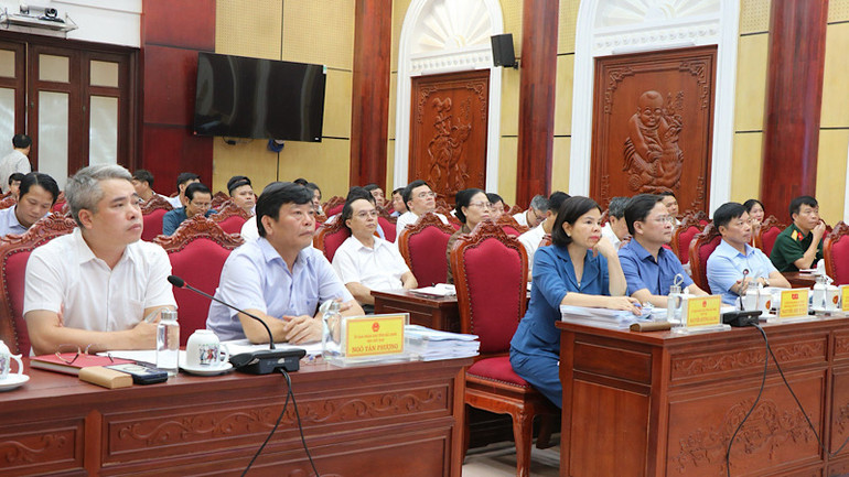 Các đại biểu tham dự hội nghị. Các đại biểu tham dự hội nghị.