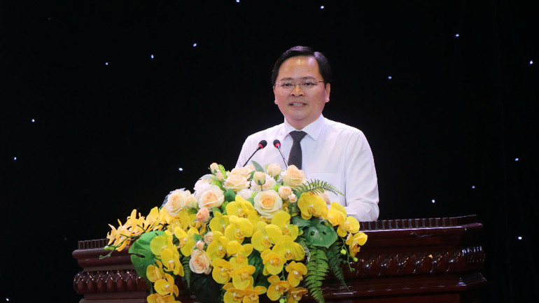 Bí thư Tỉnh ủy Bắc Ninh Nguyễn Anh Tuấn phát biểu tại hội nghị.