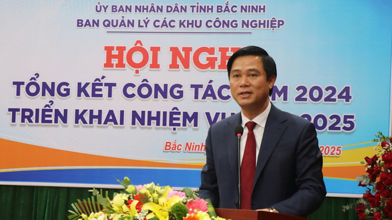 Phó Chủ tịch Ủy ban nhân dân tỉnh Bắc Ninh Lê Xuân Lợi phát biểu chỉ đạo tại Hội nghị.