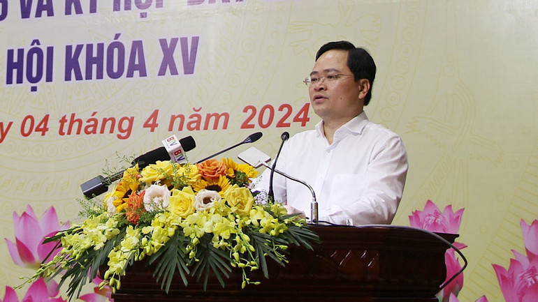 Đồng chí Bí thư Tỉnh ủy Bắc Ninh phát biểu khai mạc hội nghị.