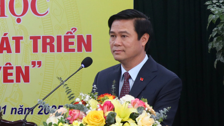 Phó Chủ tịch Ủy ban nhân dân tỉnh Bắc Ninh Lê Xuân Lợi phát biểu tại Hội thảo.