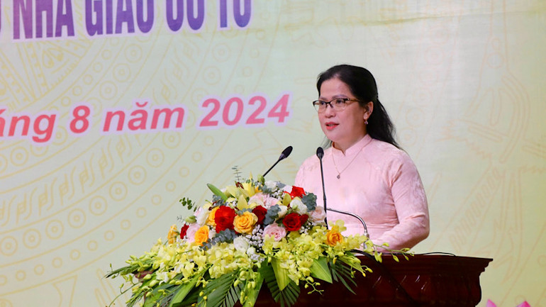 Thứ trưởng Bộ Giáo dục và Đào tạo Nguyễn Thị Kim Chi gửi gắm 4 nhiệm vụ trọng tâm trong năm học mới đối với thầy và trò tỉnh Bắc Ninh.