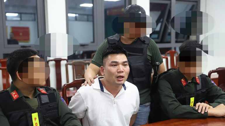 Đối tượng Hà Quang Sơn tại cơ quan công an.