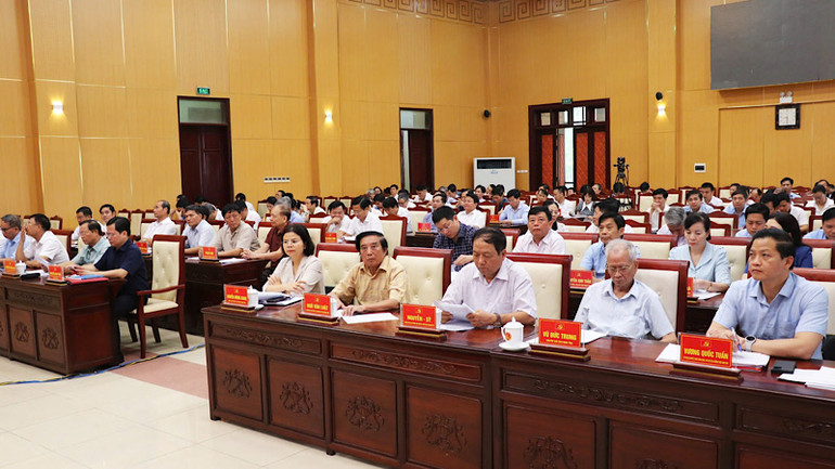 Các đại biểu tại điểm cầu Trung tâm Văn hóa Kinh Bắc.