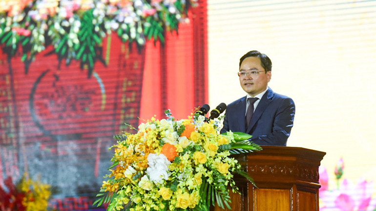 Đồng chí Nguyễn Anh Tuấn, Bí thư Tỉnh ủy Bắc Ninh đề nghị thành phố cần nhận thức sâu sắc vai trò, vị thế “đầu tầu” “bứt phá” “động lực” trong tiến trình xây dựng và phát triển của tỉnh.