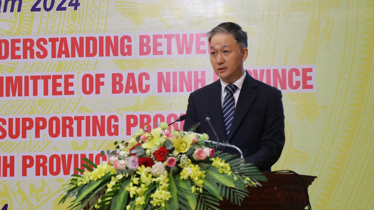 Ông Kim Tea Hoon, Phó Tổng Giám đốc phụ trách Trung tâm mua hàng Samsung Việt Nam phát biểu tại hội nghị. Ông Kim Tea Hoon, Phó Tổng Giám đốc phụ trách Trung tâm mua hàng Samsung Việt Nam phát biểu tại hội nghị.