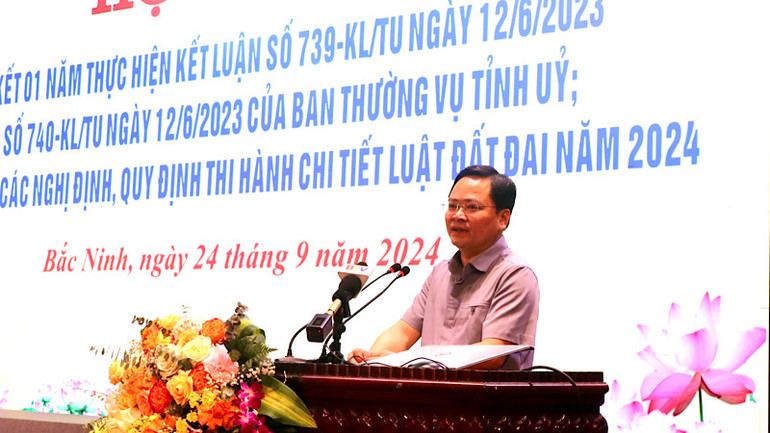 Cùng ngày, Tỉnh ủy Bắc Ninh tổ chức sơ kết các Kết luận của Tỉnh ủy và triển khai các nghị định, quy định thi hành chi tiết Luật Đất đai năm 2024.