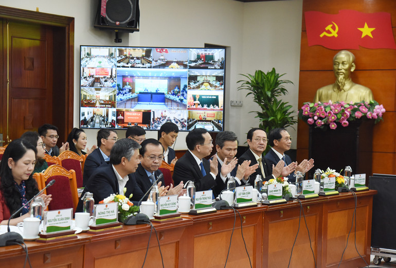 Đại diện lãnh đạo các bộ, ban, ngành tham dự hội nghị.