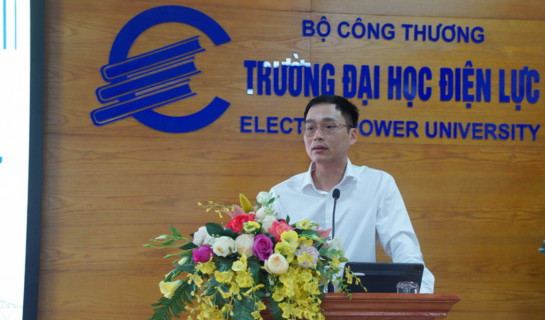 TS. Nguyễn Cương Hoàng, Giám đốc Trung tâm Bán dẫn Viettel, Tập đoàn Công nghiệp Viễn thông Quân đội.