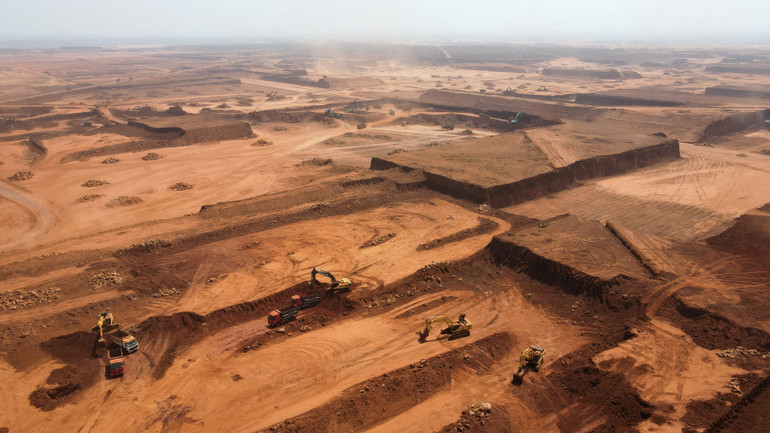 Toàn cảnh thi công sân bay Long Thành từ trên cao.