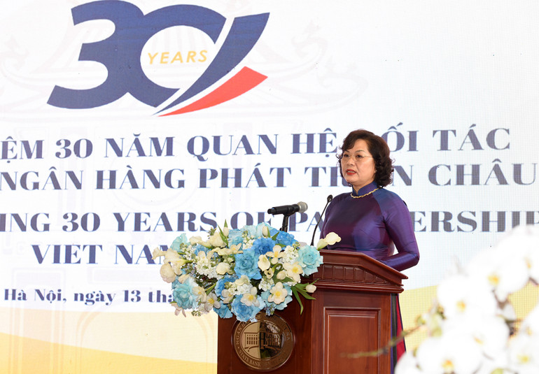 Thống đốc Ngân hàng Nhà nước Nguyễn Thị Hồng phát biểu.