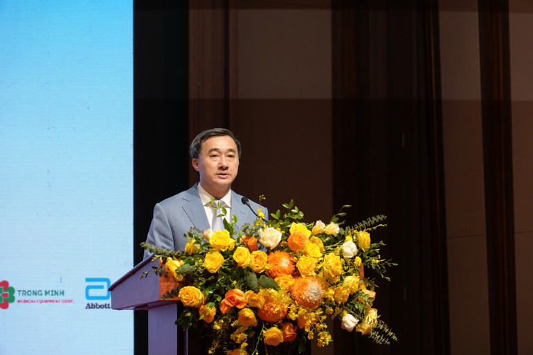 Thứ trưởng Y tế Trần Văn Thuấn chia sẻ, nước ta đang đứng trước những thách thức lớn trong việc bảo đảm chất lượng chăm sóc sức khỏe cho người cao tuổi.