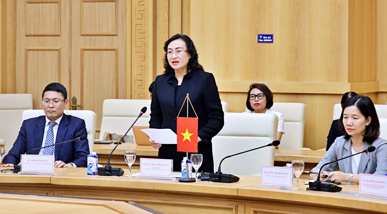 Thứ trưởng Phan Thị Thắng chia sẻ tại buổi lễ.