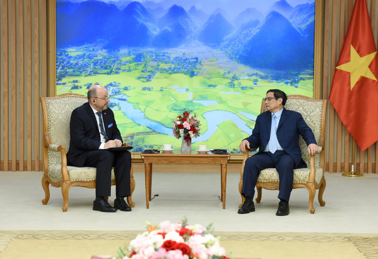 Thủ tướng đề nghị Thụy Sĩ đẩy mạnh các hoạt động hợp tác trên nhiều mặt với Việt Nam.