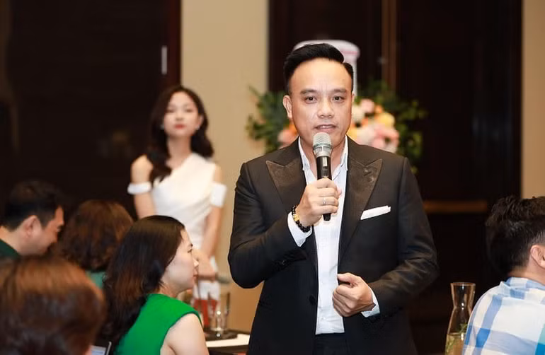 Ca sĩ Tô Minh Thắng-một trong những giọng ca trưởng thành từ cuộc thi.