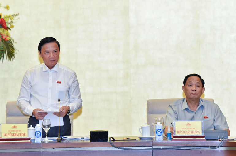 Phó Chủ tịch Quốc hội Nguyễn Khắc Định phát biểu tại cuộc họp. (Ảnh: Duy Linh) Phó Chủ tịch Quốc hội Nguyễn Khắc Định phát biểu tại cuộc họp. (Ảnh: Duy Linh)