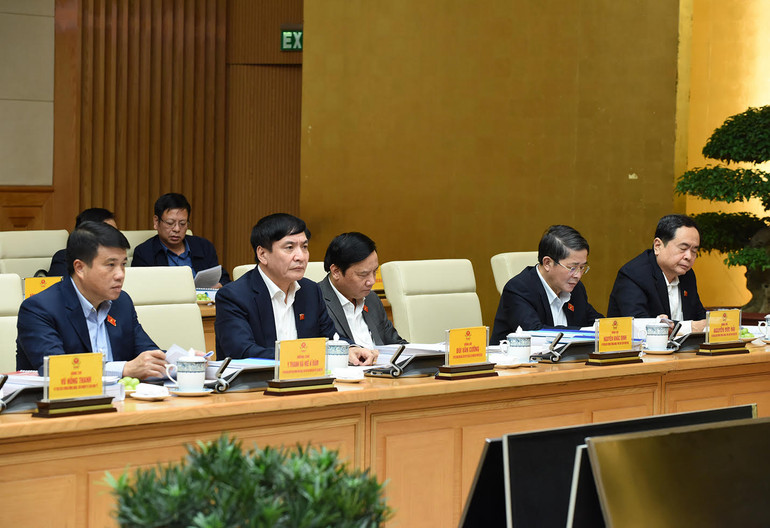 Các đại biểu tham dự hội nghị.