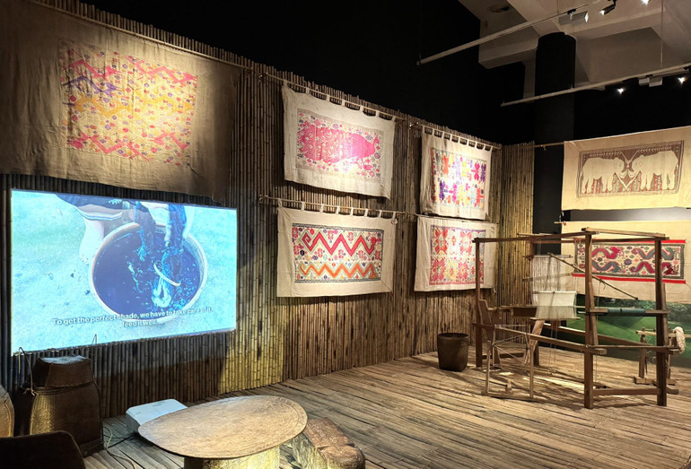 Nà pha thường được dùng làm của hồi môn cho cô dâu khi về nhà chồng, choàng giữ ấm cho trẻ em về mùa đông hay trang trí ngày Tết …