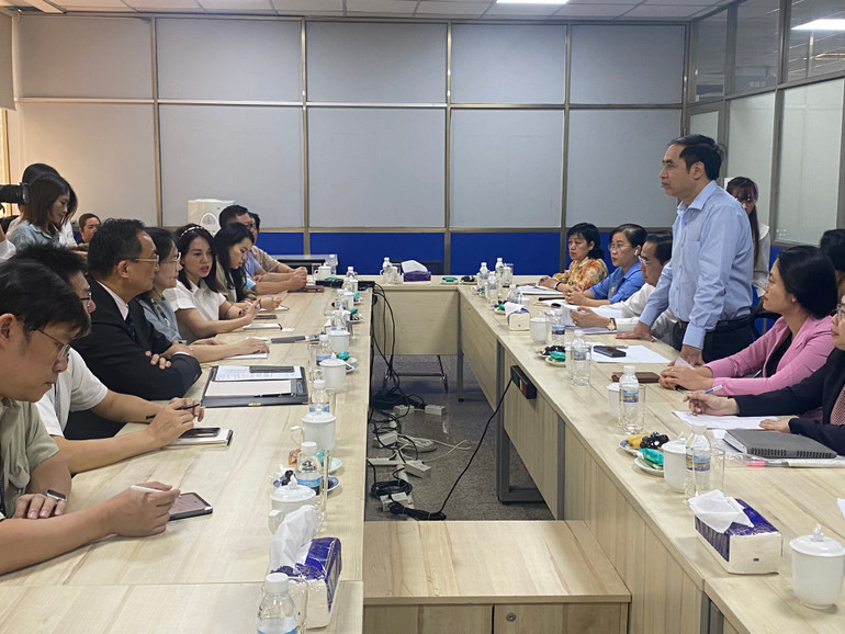 Cục Việc làm cùng một số đơn vị ở Thành phố Hồ Chí Minh làm việc với Công ty TNHH PouYuen Việt Nam, chiều 24/2.