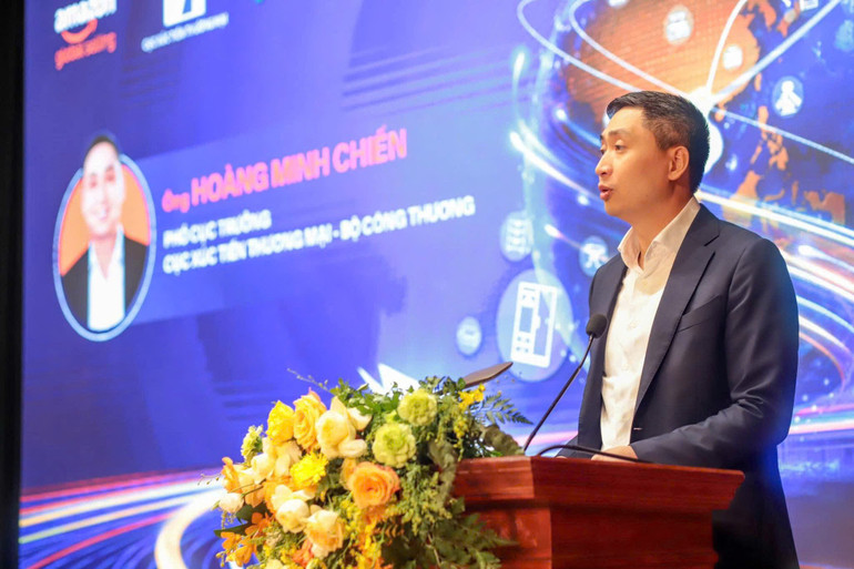 "Nhằm hỗ trợ doanh nghiệp trong quá trình phát triển, Cục Xúc tiến thương mại đã triển khai nhiều hoạt động xúc tiến dưới đa hình thức", ông Hoàng Minh Chiến - Phó Cục trưởng Cục Xúc tiến thương mại, Bộ Công thương chia sẻ.