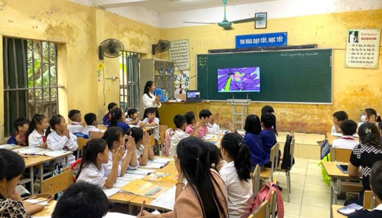 Nâng cao mức độ tương tác trong lớp học tạo điều kiện để các em học sinh phát huy khả năng.