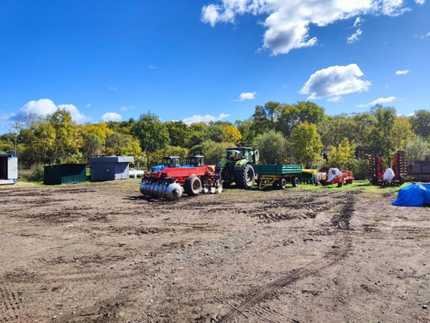 Mỗi năm TH khai hoang hàng nghìn héc-ta đất, dự kiến năm 2025 sẽ đưa toàn bộ 13.000ha đất được nhận vào trồng trọt. Mỗi năm TH khai hoang hàng nghìn héc-ta đất, dự kiến năm 2025 sẽ đưa toàn bộ 13.000ha đất được nhận vào trồng trọt.