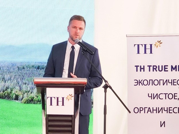 Ông Ponomarev Vitaly Stanislavovich - Phòng hỗ trợ triển khai dự án đầu tư của Tập đoàn phát triển Viễn Đông và Bắc Cực Ông Ponomarev Vitaly Stanislavovich - Phòng hỗ trợ triển khai dự án đầu tư của Tập đoàn phát triển Viễn Đông và Bắc Cực