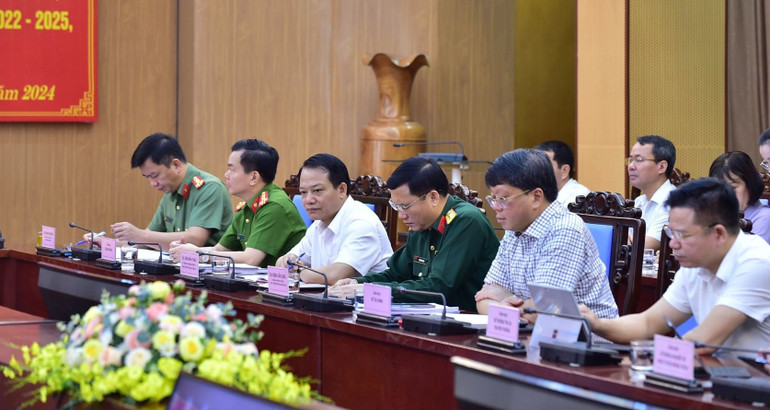 Các đại biểu tham dự hội nghị.