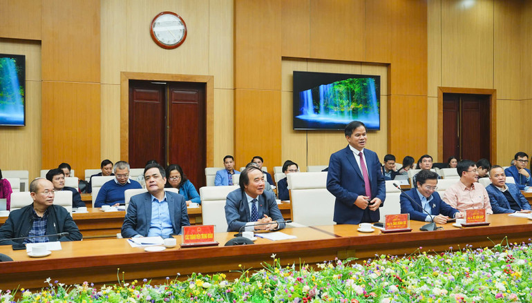 PGS.TS Đào Xuân Cơ, Giám đốc Bệnh viện Bạch Mai phát biểu trong chương trình hợp tác với tỉnh Phú Thọ.