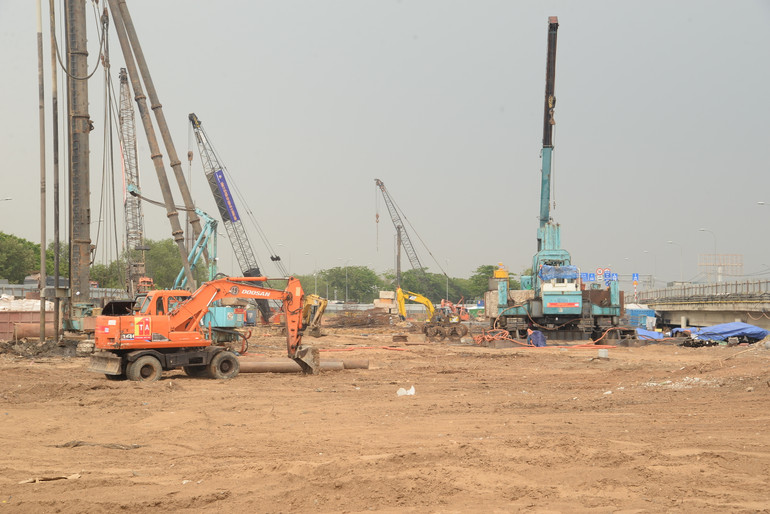 Công trường thi công Dự án Nút giao thông An Phú ở thành phố Thủ Đức (TP Hồ Chí Minh).