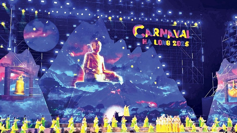 Chương trình nghệ thuật tại Carnaval Hạ Long 2025 được dàn dựng công phu, hoành tráng. Chương trình nghệ thuật tại Carnaval Hạ Long 2025 được dàn dựng công phu, hoành tráng.