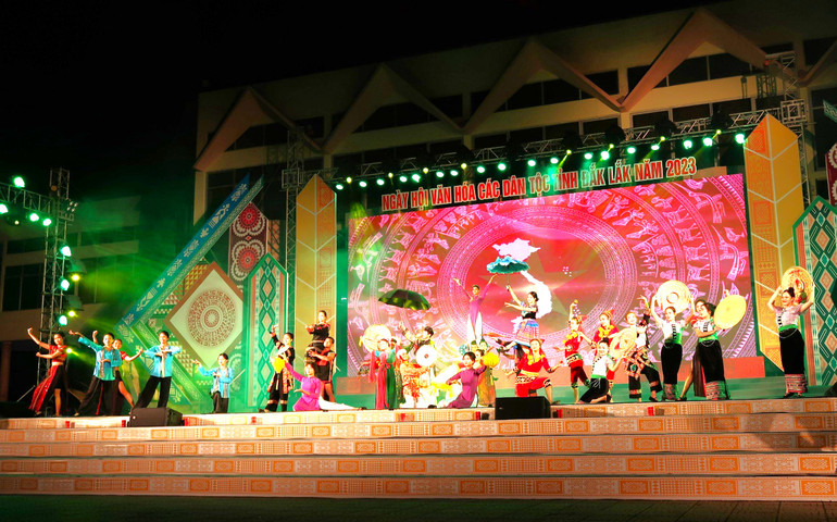 Các tiết mục văn nghệ đặc sắc tại lễ khai mạc Ngày hội Văn hóa các dân tộc tỉnh Đắk Lắk năm 2023.