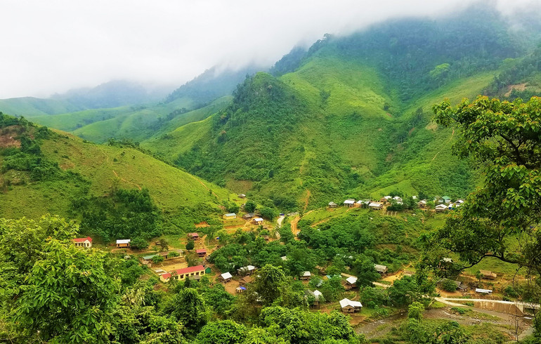 Nằm bên dãy Trường Sơn hùng vĩ, nhiều bản làng ở Quảng Bình có phong cảnh đẹp có thể phát triển du lịch cộng đồng.