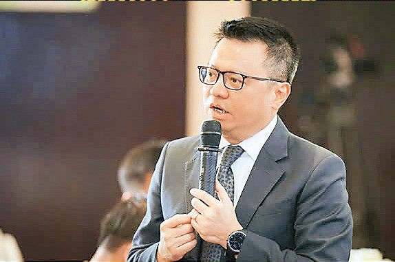 Đồng chí LÊ QUỐC MINH, Ủy viên Trung ương Đảng, Tổng Biên tập Báo Nhân Dân, Phó Trưởng ban Tuyên giáo Trung ương, Chủ tịch Hội Nhà báo Việt Nam, Trưởng ban Tổ chức Giải thưởng Human Act Prize.