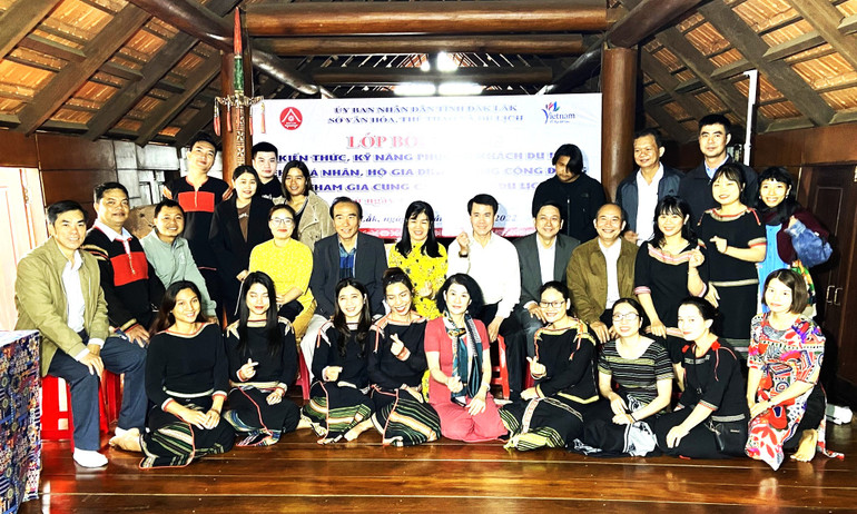 Một lớp tập huấn về du lịch cộng đồng do Sở Văn hóa, Thể thao và Du lịch tỉnh Đắk Lắk tổ chức trong năm 2023.