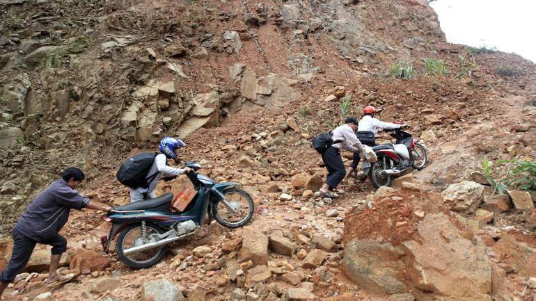 Đường vào Sín Chải B của những năm trước giai đoạn 2015.