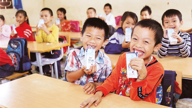 Sản phẩm của Tập đoàn TH mang lại hạnh phúc đích thực cho trẻ em, góp phần nâng cao tầm vóc Việt.