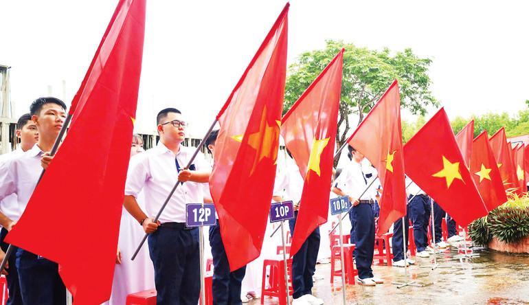 Lễ khai giảng năm học mới 2024-2025 của Trường THPT chuyên Lý Tự Trọng, quận Cái Răng, thành phố Cần Thơ.