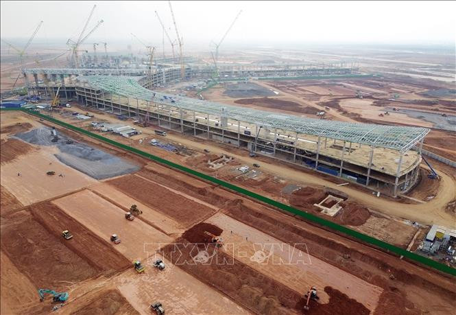 Nhà thầu khẩn trương triển khai thi công sân đỗ máy bay nhà ga Long Thành.