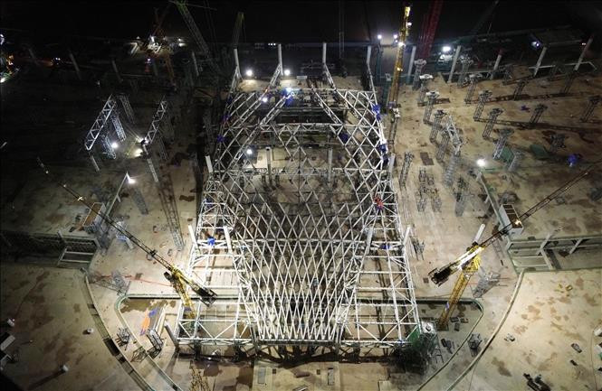 Không khí lao động khẩn trương về đêm trên công trường sân bay Long Thành.